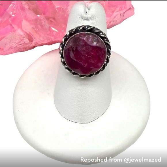 FACETED RUBY W/ 925 STERLING SILVER RING - Picture 10 of 15